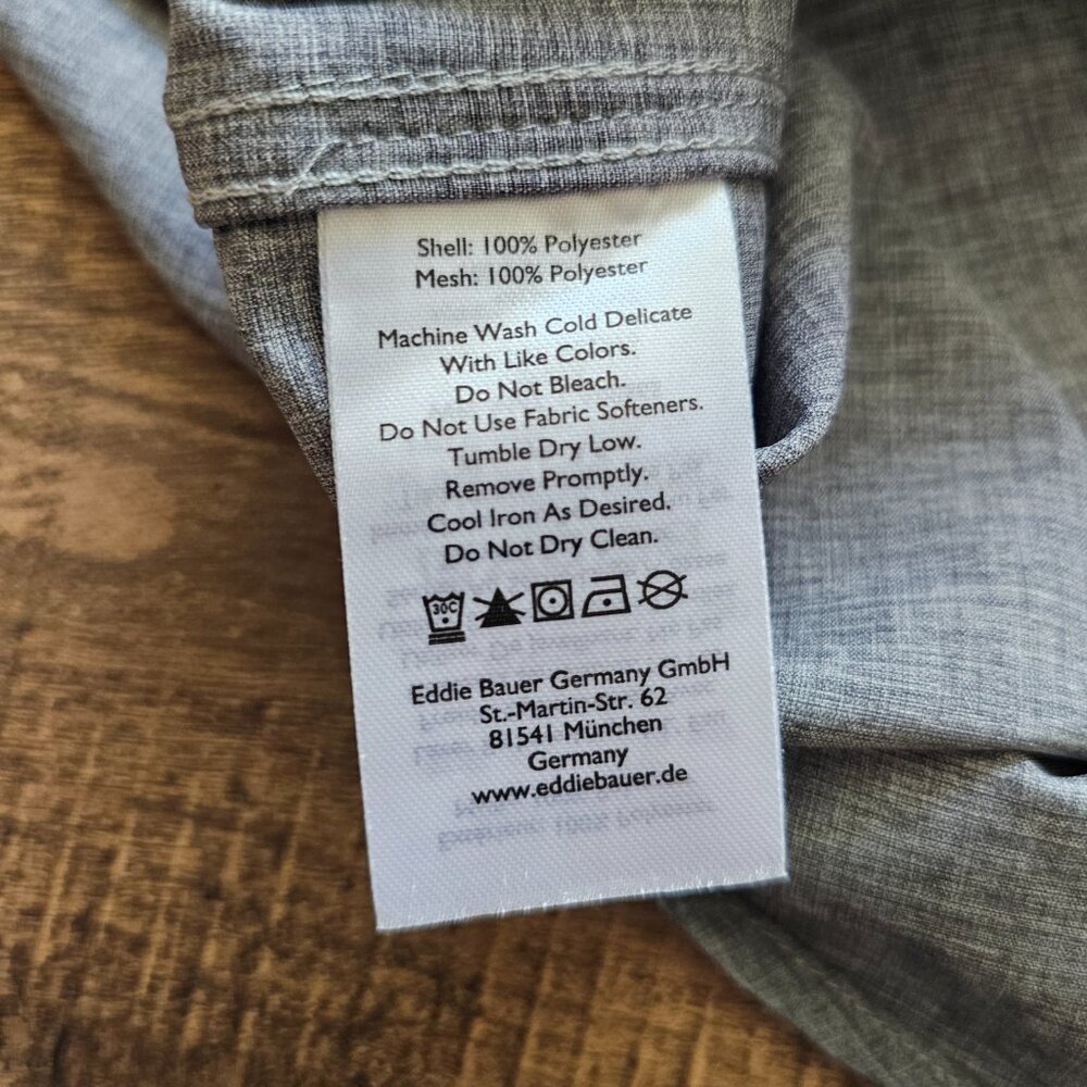 Like New! Eddie Bauer Front Range Button Up Chamb… - image 8